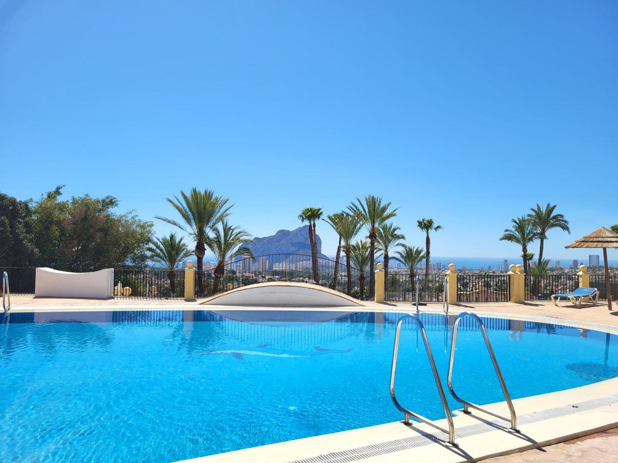 Casa Sunrise - Costa Blanca House With Rooftop, Swimming Pools And Panoramic Sea And Calpe Views 外观 照片