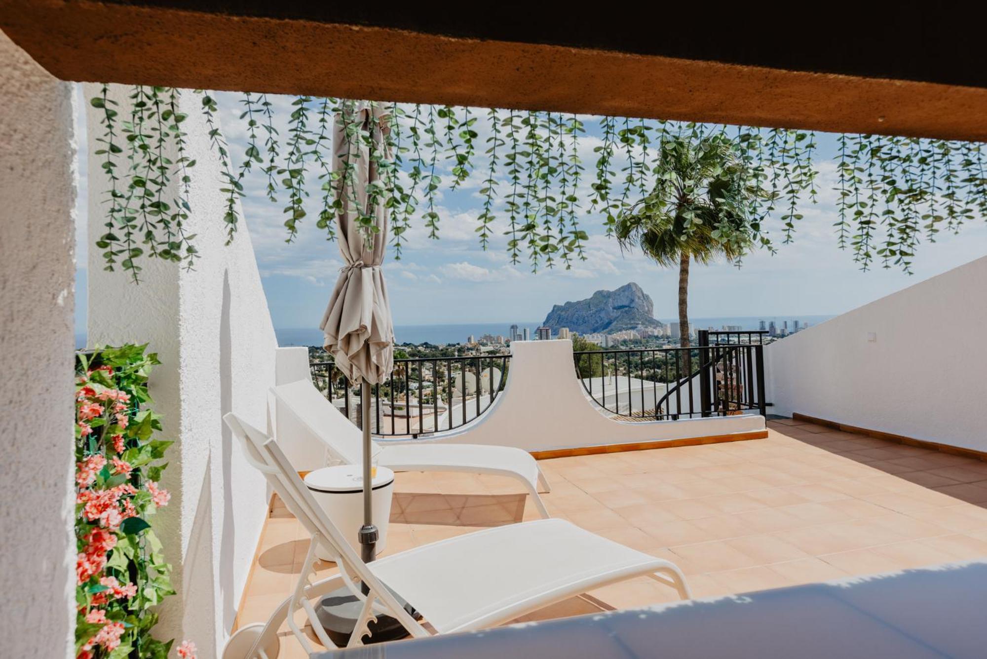 Casa Sunrise - Costa Blanca House With Rooftop, Swimming Pools And Panoramic Sea And Calpe Views 外观 照片
